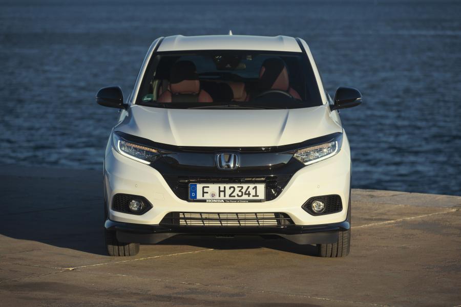  Honda HR-V Sport 2018 года  (EU) (фото 12 из 40)